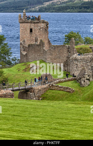 Grant Tower, Urquhart Castle, Loch Ness, Inverness-shire, Schottland, Großbritannien Stockfoto