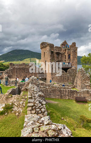 Grant Tower, Urquhart Castle, Loch Ness, Inverness-shire, Schottland, Großbritannien Stockfoto