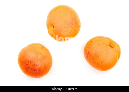 Aprikosen Früchte auf weißem Hintergrund Makro isoliert. Stockfoto