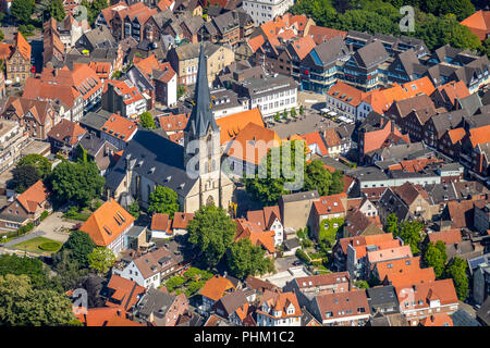 Luftaufnahme der Stadt Werne, St. Christophorus Kirche, Markt, Friedhof, Stadt, Stadtzentrum, Übersicht, Werne, Ruhrgebiet, Nordrhein-Westfalen, Stockfoto