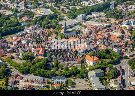 Luftaufnahme der Stadt Werne, St. Christophorus Kirche, Markt, Friedhof, Stadt, Stadtzentrum, Übersicht, Werne, Ruhrgebiet, Nordrhein-Westfalen, Stockfoto