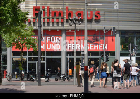 Das Filmhaus, Deutsche Kinemathek, Museum für Film und Fernsehen, Potsdamer Straße, Tiergarten, Mitte, Berlin, Deutschand Stockfoto