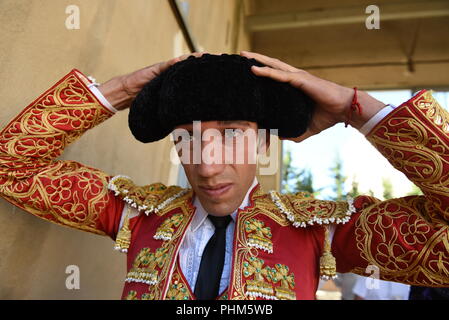 Almazán, Spanien. 01 Sep, 2018. Spanische Stierkämpfer David de Miranda bei einem Stierkampf. Credit: Jorge Sanz/Pacific Press/Alamy leben Nachrichten Stockfoto