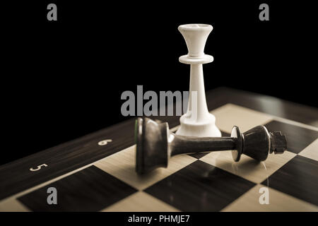 Typische Schachspiel Schachmatt Stockfoto
