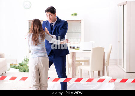 Opfer Frau an der Szene auf Mord Stockfoto