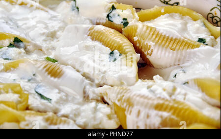 Conchiglioni gefüllt Stockfoto