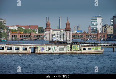 Rack, 'Dr. Ingrid Wengler", Spree, Friedrichshain, Berlin, Deutschland Stockfoto