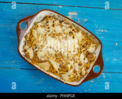 Gebackene Frischkäse Spaghetti Auflauf Stockfoto