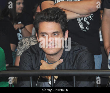 Chicago, Illinois, USA. 1. Sep 2018. Sänger John Mayer besucht die Ausverkauft 'All in'-Event an der Sears Centre am 1. September 2018 in Chicago, Illinois. Credit: George Napolitano/Medien Punch/Alamy leben Nachrichten Stockfoto