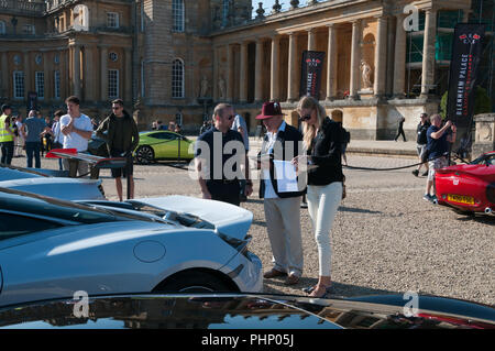 Woodstock, Oxfordshire, UK. 02 Sep, 2018. Jodie Kidd anwesend bei der Salon Prive Concours, Blenheim Palace Classic und Supercar Ereignis, Woodstock, Oxfordshire, 2. Sep 2018 Credit: Stanislav Halcin/Alamy leben Nachrichten Stockfoto