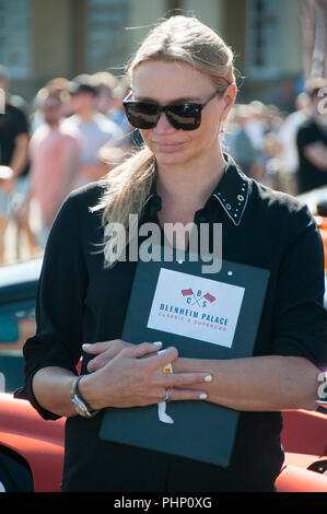 Woodstock, Oxfordshire, UK. 02 Sep, 2018. Jodie Kidd anwesend bei der Salon Prive Concours, Blenheim Palace Classic und Supercar Ereignis, Woodstock, Oxfordshire, 2. Sep 2018. Credit: Stanislav Halcin/Alamy leben Nachrichten Stockfoto