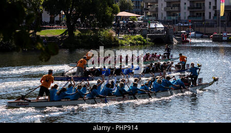 Mülheim an der Ruhr, Deutschland. 2. September 2018. Der 22 Dragon Boat Festival gefeiert, an der Ruhr. Foto: Bettina Strenske/Alamy leben Nachrichten Stockfoto