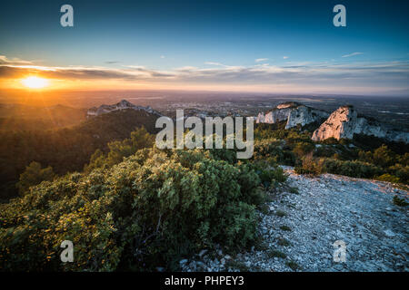 Massif des Alpilles, Provence, Frankreich, Europa. Stockfoto