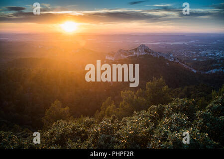 Massif des Alpilles, Provence, Frankreich, Europa. Stockfoto