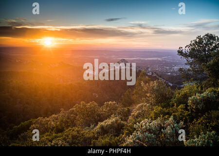 Massif des Alpilles, Provence, Frankreich, Europa. Stockfoto