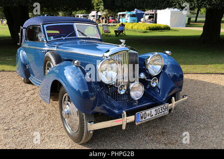 Bentley 4,25 Liter Sport Cabriolet (1938), Concours von Eleganz 2018 (Vorschau), 31. August 2018. Hampton Court Palace, London, UK, Europa Stockfoto