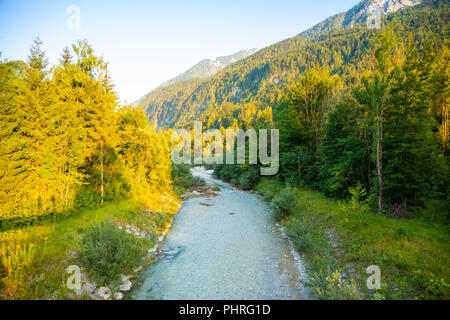 Berg Fluss Soca in Alpen in Slowenien Stockfoto