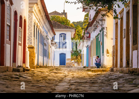 Paraty ist eine der ersten Städte in Brasilien, wo die Portugiesen ihre Fingerabdrücke in der Architektur der Stadt. In Paraty, erleben Sie. Stockfoto