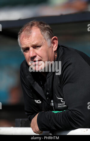 Dean Richards, Newcastle Falcons Director of Rugby blickt auf das Spiel der Gallagher Premiership im Kingston Park, Newcastle. DRÜCKEN SIE VERBANDSFOTO. Bilddatum: Sonntag, 2. September 2018. Siehe PA Story RUGBYU Newcastle. Das Foto sollte lauten: Richard Sellers/PA Wire. Stockfoto