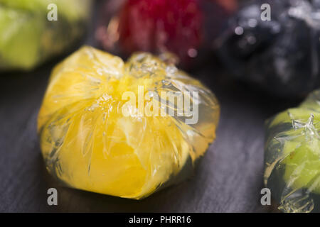 Jello Dessert mit Früchten Stockfoto