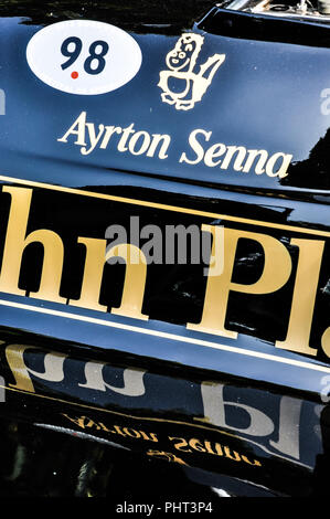 Ayrton Senna schwarzer Lotus 98T John Player Special Formel-1-Grand-prix-Rennwagen beim Goodwood Festival of Speed 2013. Klassischer F1-Rennwagen Stockfoto