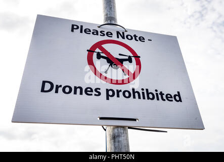 Kein Drone flying zone Zeichen in Bournemouth, Dorset, Großbritannien Stockfoto