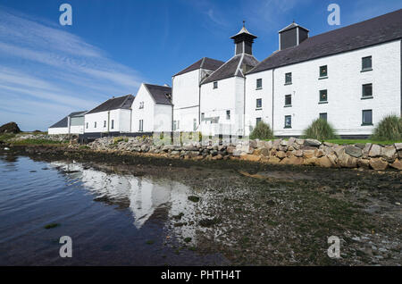 Laphroaig Whisky Destillerie auf Islay, Schottland Stockfoto