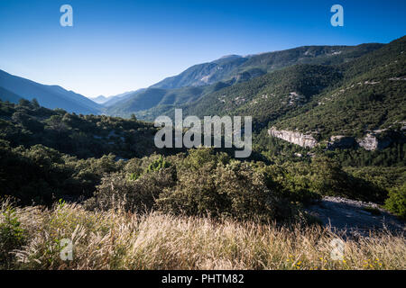 Landschaft mit Mount Ventoux in der Nacht, Provence, Frankreich, Italien. Stockfoto