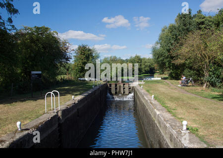 Feakes Lock auf Stort Kanal zwischen Harlow und Sawbridgeworth Stockfoto