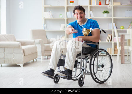 Deaktiviert man Sports beobachten Auf tv Stockfoto