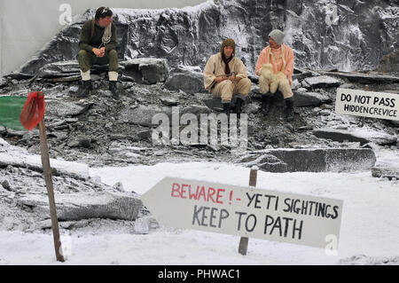 Wiedererrichtung eines Bergsteigerlagers zum 60. Jahrestag der Erstbesteigung des Mount Everest durch Sir Edmund Hillary und Tenzing Norgay. Kletterer Stockfoto