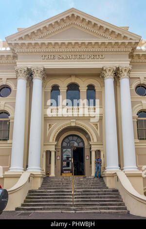 Die Samuel Peto, Wetherspoon Pub, Restaurant, Folkestone, Kent, England, Großbritannien Stockfoto