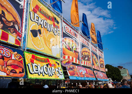 Essen steht bei der Great New York State Fair, 1. September 2018. Stockfoto