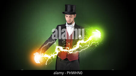 Magier Sekt super power zwischen seine beiden Hände Stockfoto