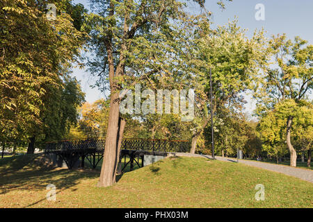 Mestsky oder City Park in der Altstadt von Kosice, Slowakei. Kosice wurde die Europäische Kulturhauptstadt im Jahr 2013. Stockfoto