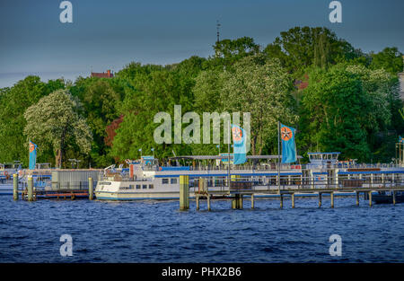 Schiffsanleger, Wannsee, Zehlendorf, Berlin, Deutschland Stockfoto