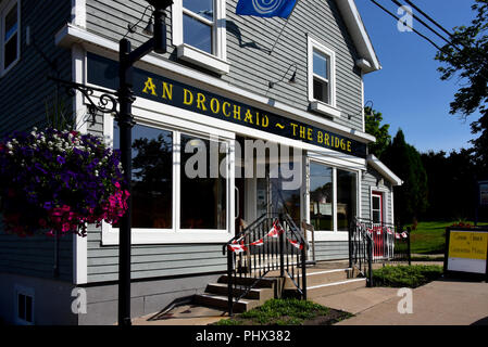 Mabou, NS, Kanada - 1 August 2018: Ein Drochaid (die Brücke) ist ein Museum ist, dient als Zentrum für Forschung und lokale Musik, Gälisch Acti Stockfoto