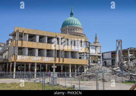 Fachhochschule, Nikolaikirche, am Alten Markt, Potsdam, Brandenburg, Deutschland Stockfoto