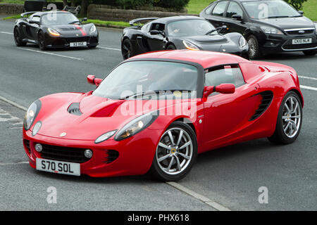 S70 SOL Rotwein 2002 Lotus Elise 111S Hoghton Türme jährliche klassische Oldtimer Rallye, Großbritannien Stockfoto