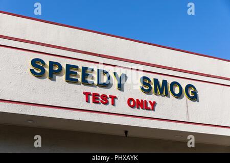 Speedy Smog - Nur Test, Schild, Sunnyvale, Kalifornien Stockfoto