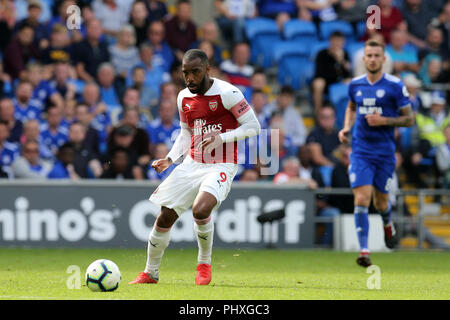 Cardiff, Großbritannien. 2. September 2018. Alexandre Lacazette von Arsenal in Aktion. . Premier League match, Cardiff City v Arsenal an der Cardiff City Stadion am Sonntag, den 2. September 2018. Dieses Bild dürfen nur für redaktionelle Zwecke verwendet werden. Nur die redaktionelle Nutzung, eine Lizenz für die gewerbliche Nutzung erforderlich. Keine Verwendung in Wetten, Spiele oder einer einzelnen Verein/Liga/player Publikationen. pic von Andrew Obstgarten/Andrew Orchard sport Fotografie/Alamy leben Nachrichten Stockfoto