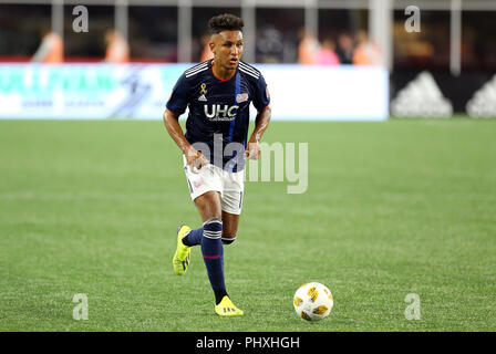 September 1, 2018; Foxborough, MA, USA; New England Revolution vorwärts Juan Agudelo (17) in einem MLS-Match zwischen Portland Timbers und New England Revolution am Gillette Stadium. Das Spiel wurde zu einem abgehobenen Betrag 1-1 gespielt. Anthony Nesmith/CSM Stockfoto