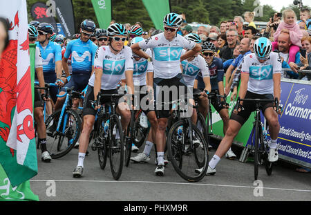 Ovo Energy Tour von, UK. 02 Sep, 2018. 2018. Geraint Thomas und Chris Froome von Team Sky Vorbereitung auf Stufe 1 beginnen. Bild: Huw Fairclough/Alamy leben Nachrichten Stockfoto