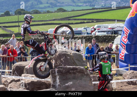 Die besten internationalen Reiter Wettbewerb die britische Runde der Welt Studien GP. Ergebnisse - Platz 1 - Toni Bou. Zweiter Adam Raga. Dritte - Miquel Gelabert. Vierte - takahisa Fujinami. Stockfoto