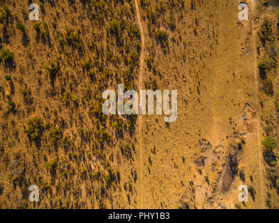 Die Grenze der Hwange Nationalpark ist aus der Luft gesehen. Stockfoto