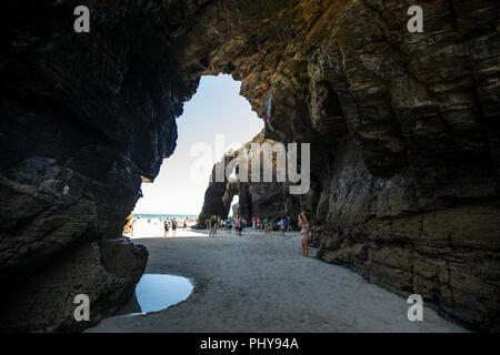 Playa de Catedrales oder am Strand der Kathedralen, Galizien, Spanien. Stockfoto