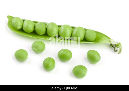 Frische grüne Erbse Hülse isoliert auf weißem Hintergrund Stockfoto