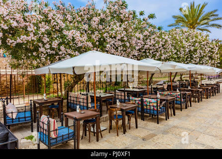 Restaurants von Alten Souk Byblos Jbeil im Libanon Naher Osten Stockfoto