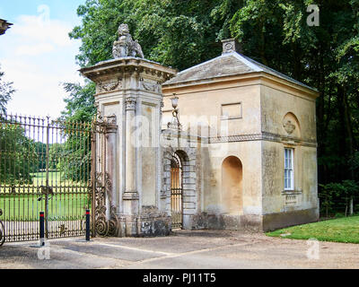 Stein Torhaus in Wiltshire, England, UK. Stockfoto