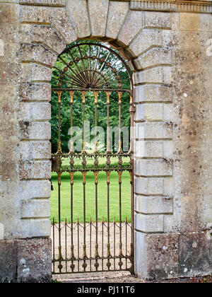 Stein Torhaus in Wiltshire, England, UK. Stockfoto